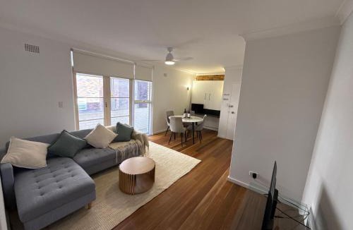 Randwick House | Randwick Shared Apt with Study & built in wardrobe