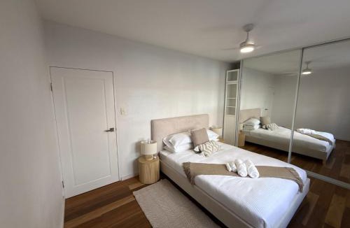 Randwick House | Randwick Shared Apt with Study Desk & Parking