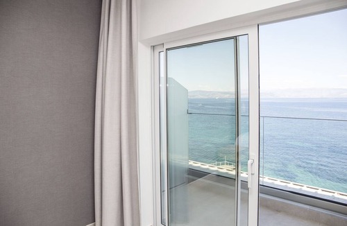 Perama Hotel | Ray Hotel Corfu