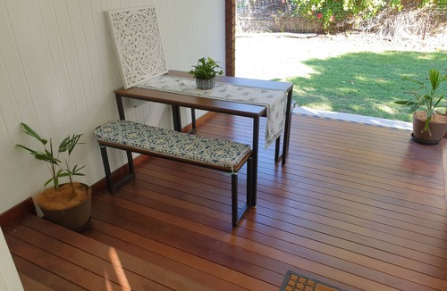 The Range House | Red Door Retreat - entire comfortable 3 bedroom family home