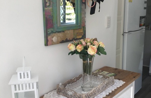 Eagle Heights House | Red Gum Cottage: A home among the gum trees