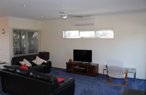 Cowes House | Red Rocks Road, Beach House in Cowes, bring the family!