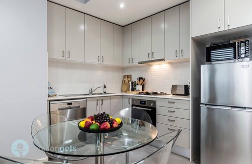 Redfern Apartment | Redfern One Bedroom Apartment with Views