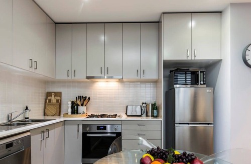 Redfern Apartment | Redfern One Bedroom Apartment with Views
