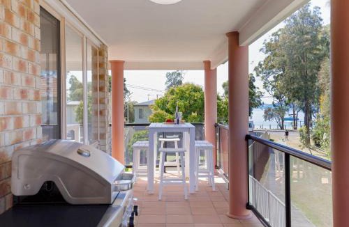 Soldiers Point House | Redman Views Unit 1