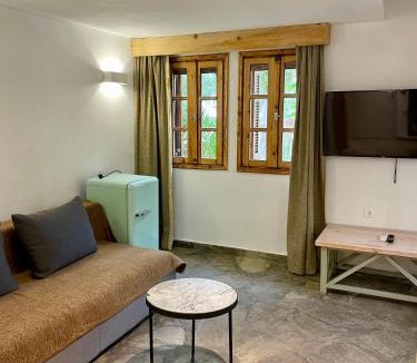 Afytos Ski Chalet | Reef