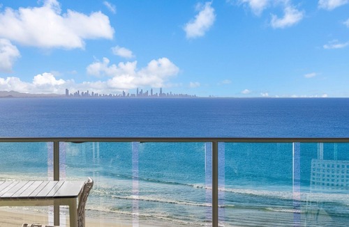 Coolangatta Apartment | Reflections On The Sea Unit 1501 On Coolangatta Beach, Ocean and Coastline views with Wi-Fi Inc.