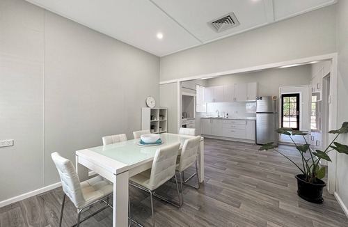Broken Hill House | Relax at Gossan