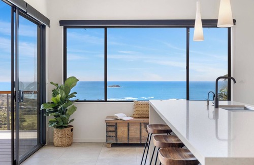 Korora House | Relax in Coastal Luxury | The Outlook at Sapphire | Private Plunge Pool