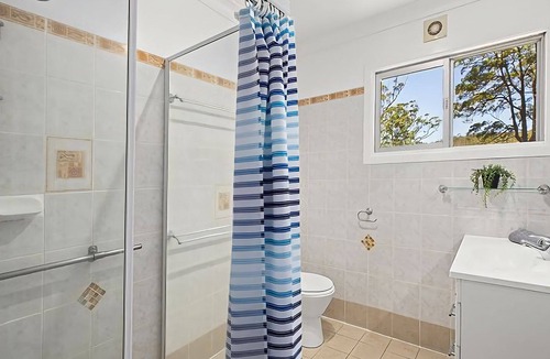 Mylestom Cabin | Relax in comfort and get back to nature in the largest of 4 waterside Cabins