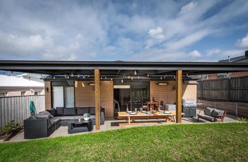 Portarlington House | Relaxing Coastal Charm Retreat