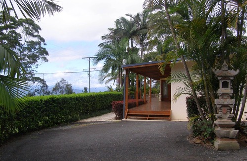 Tomewin House | Relaxing Family Mountain Sanctuary with private pool, firepit, BBQ, A/C