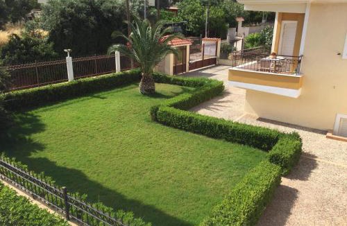 Palaia Fokaia Villa | Relaxing Villa with Swimming Pool and Garden