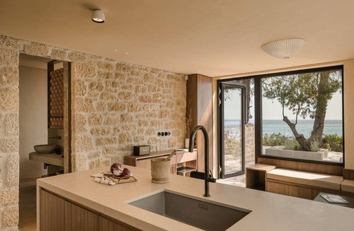 Kardamyli Villa | Remarkable Kardamyli Beachfront Villa | Villa Millennium Earl | 2 Bedrooms