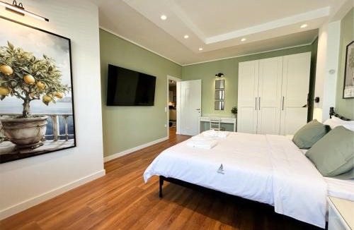 Thessaloniki City Centre Apartment | Remezzo 18 Spacious 2BR Apartment in City Center Quiet Stay Full Amenities