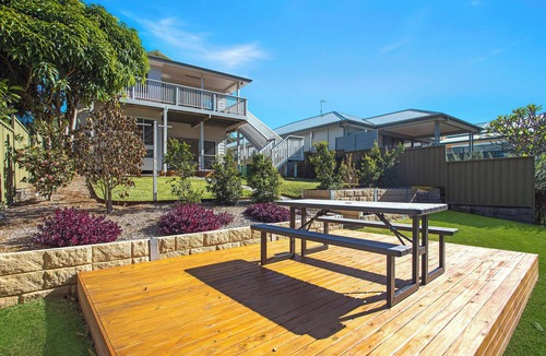 Umina Beach Apartment | Renovated 3 bed Unit with Views