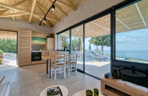 Tsoukaladhes Villa | Residence with Private Pool - with Panoramic View, Art Blue Villas