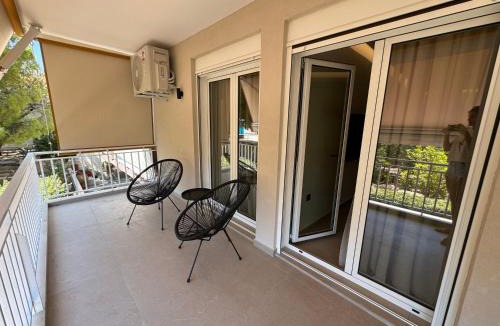 Lagonissi Apartment | Resort Beach Living in Lagonisi