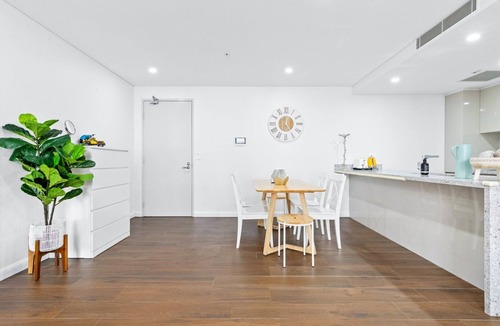 Sydney Olympic Park Apartment | Resort facilities on-site 4 bedroom Apartment Olympic Park