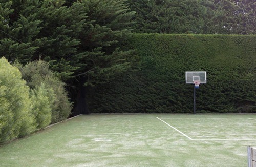 Portsea House | Resort-style 4-bedroom, tennis court, pool, spa, gardens, alfresco in Portsea