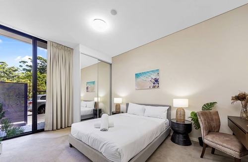 Zetland Apartment | Resort-style high ceiling Two bedroom apartment