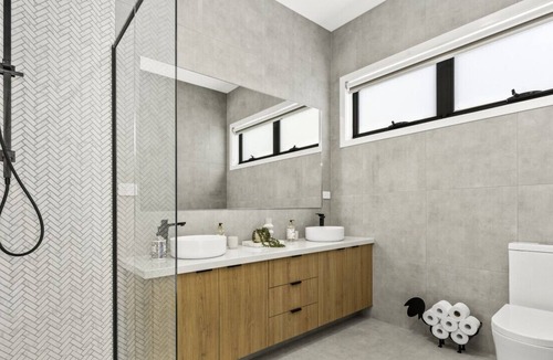 Rhyll House | Rest and Relax in Rhyll