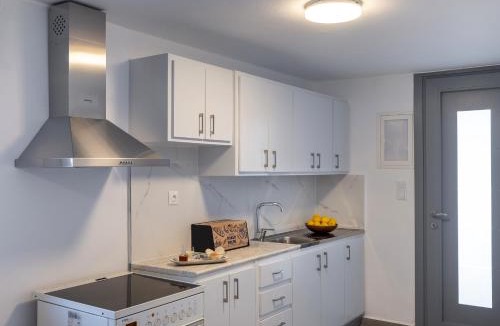 Megas Gialos Apartment | Restia Seaside Apartment I, 50m from Megas Gialos Beach