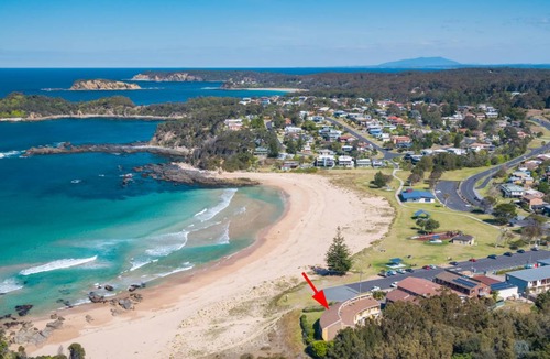 Malua Bay Apartment | Retreat Beside The Beach - Unit Four