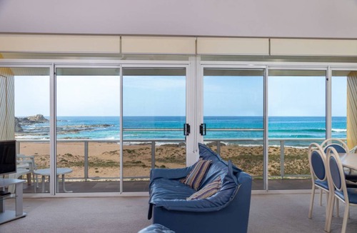 Malua Bay Apartment | Retreat Beside The Beach - Unit Four