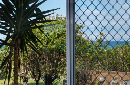 Malua Bay House | Retreat Beside The Beach - Unit One