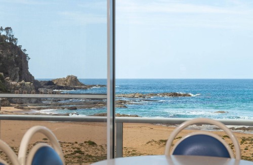 Malua Bay Apartment | Retreat Beside The Beach - Unit Four
