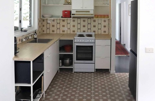 Macmasters Beach House | Retro Beach House by HolidayCo.