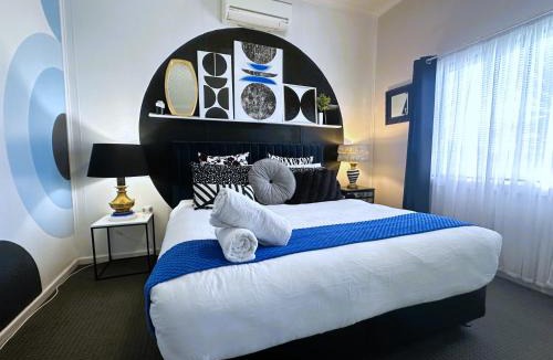 Cessnock House | Retro Hidden Gem 10 mins to Wineries