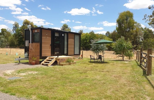 Violet Town House | Reyes Retreat Summary