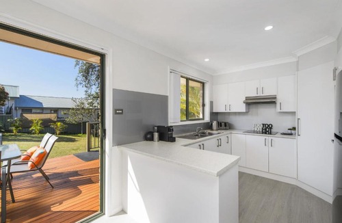 Bonny Hills House | Right at Home - in Bonny Hills