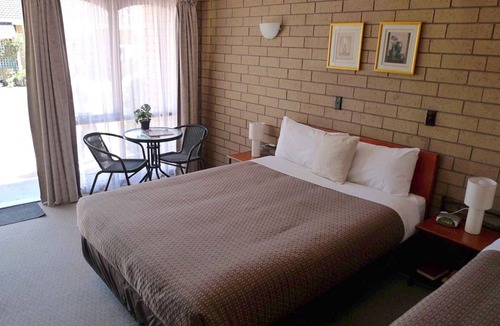 Drumcondra Hotel | Rippleside Park Motor Inn