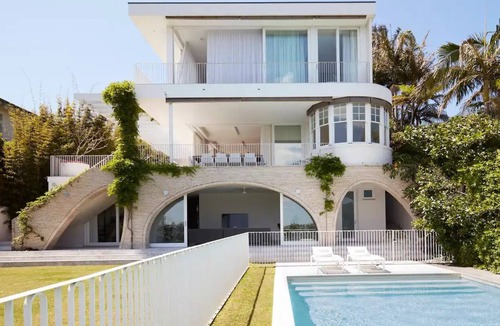 Bellevue Hill House | Rising Heights, Bellevue Hill(IH) - hosted by L'abode