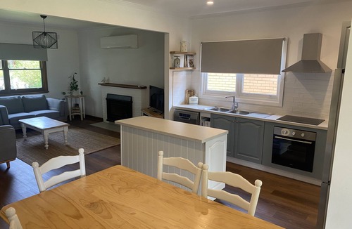 Nagambie House | River Cottage- country escape in the heart of Nagambie