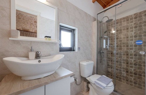 Rethymno Villa | River view Villa, Private pool, near Rethymno