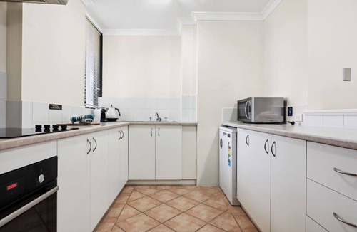 South Perth Apartment | Riverside 1BR Apartment in South Perth