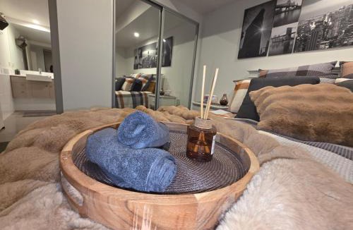 Rivervale Apartment | Riverside Retreat