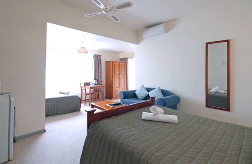 Nambucca Heads Bed & Breakfast | Riverview Boutique Motel