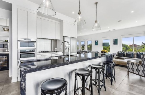 Waterhouse House | Robe Beach House Central