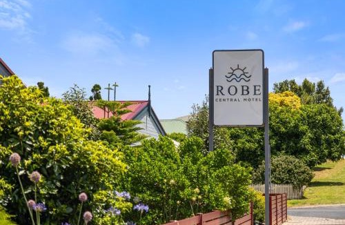 Waterhouse Hotel | Robe Central Motel