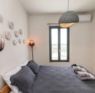 Tinos Town Apartment | Rockaine Suites Sunset
