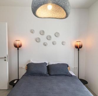 Tinos Town Apartment | Rockaine Suites Sunset