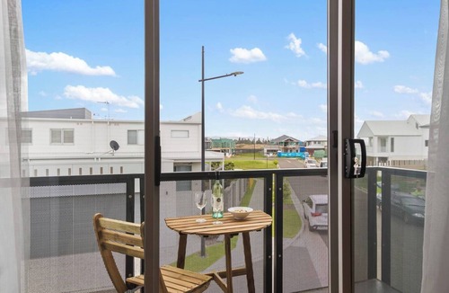Shell Cove Apartment | Rockpool Escape A Coastal Refresh with Balcony