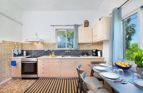 Vryses House | Rodanthi House, 2 BD, 1 BA, spacious, hospitable!