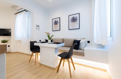 Paleopolis Apartment | RODAVGI APARTMENTS