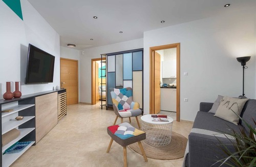 Petaloudes Apartment | Rodini Anassa | Apollo, Apartment
